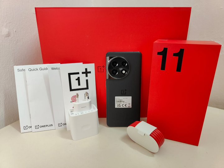 OnePlus 11 & OnePlus Buds Pro 2: Repackaged Offerings [First ...